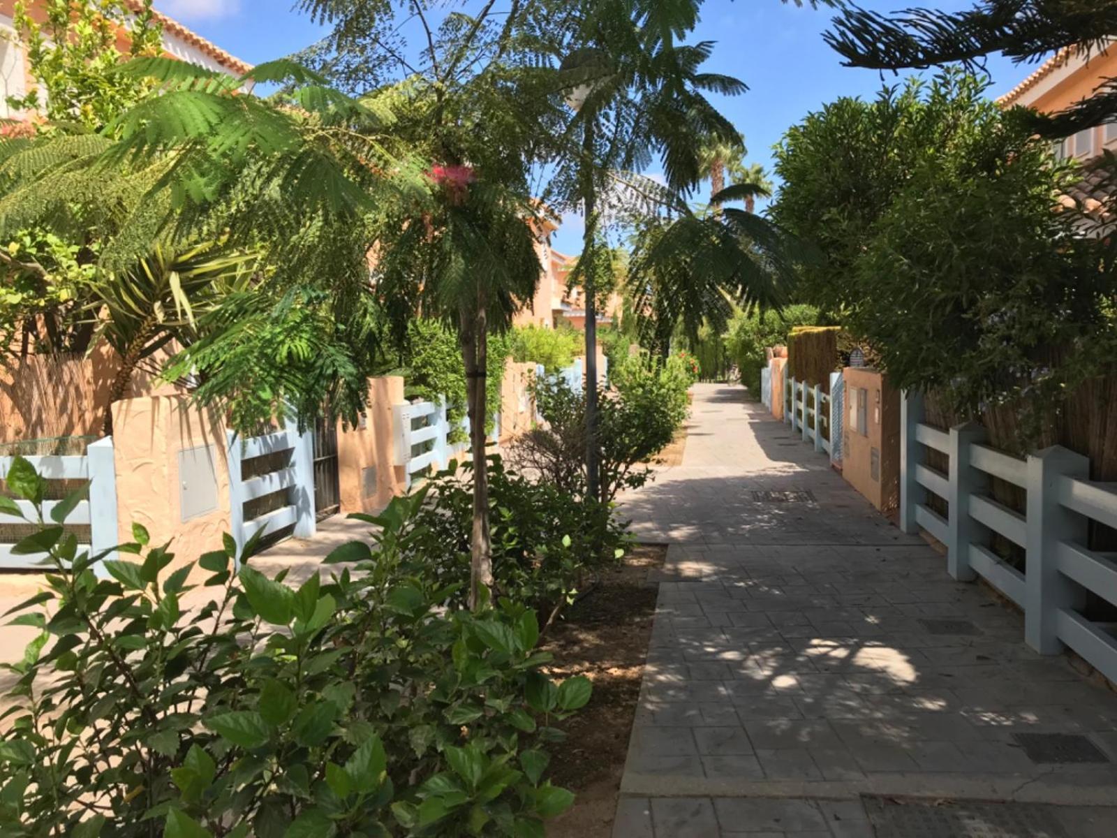 Playas Del Sur Apartamento Вера Экстерьер фото